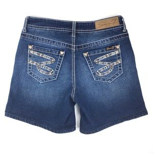 Womens Jean Shorts Size 4 Seven 7 Dark Wash 6” Inseam